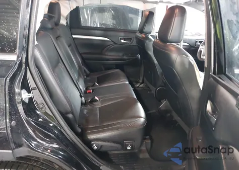 2018 Toyota Highlander Se/Xle из США, поврежденный, VIN 5TDJZRFH5JS561076